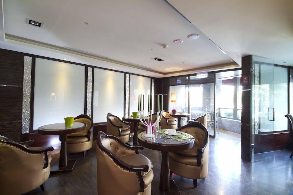 Taichung Charming City Hotel Exterior foto