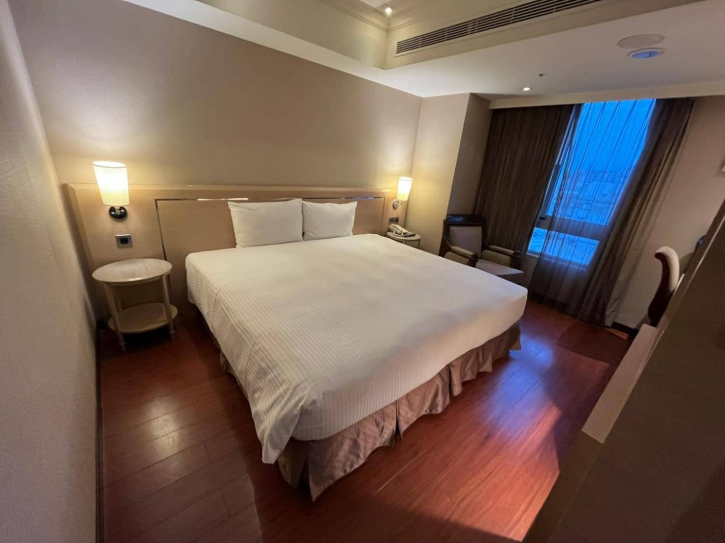 Taichung Charming City Hotel Exterior foto
